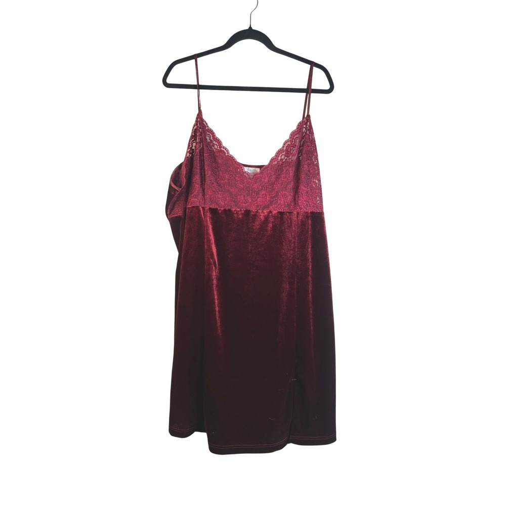 Jessica L Women's Burgundy Lace Trim Velvet Chemise Nightgown Size 3X